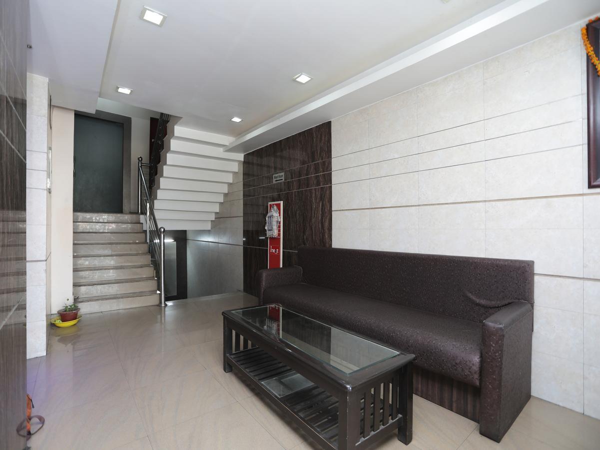 Oyo 1524 Hotel Vaani Continental Канпур Екстериор снимка