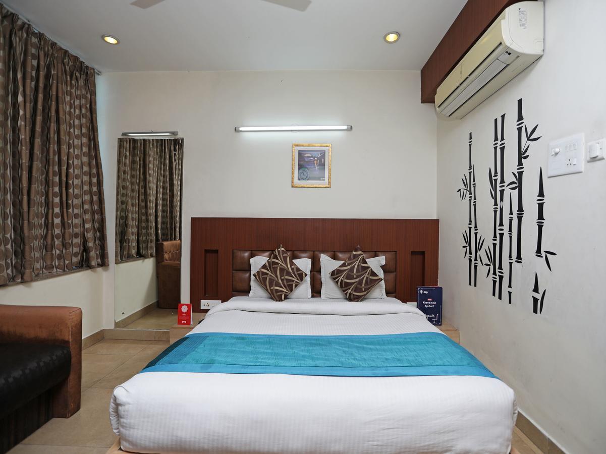 Oyo 1524 Hotel Vaani Continental Канпур Екстериор снимка